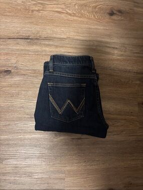 Dark wash wranglers. 3/4W/32L